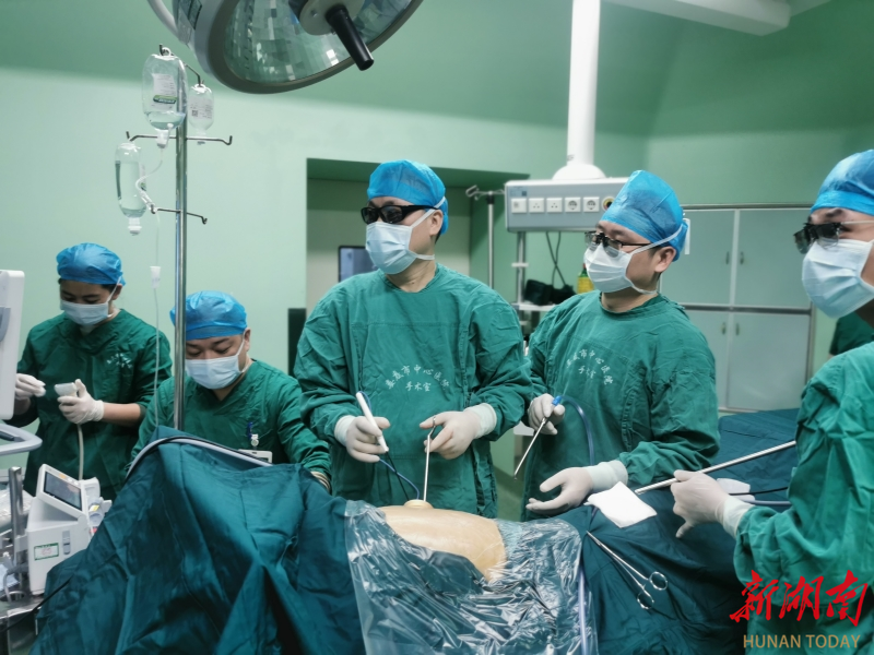 广州医科大学附属第一医院专家助力娄底市中心医院精准肺结节手术提质升级