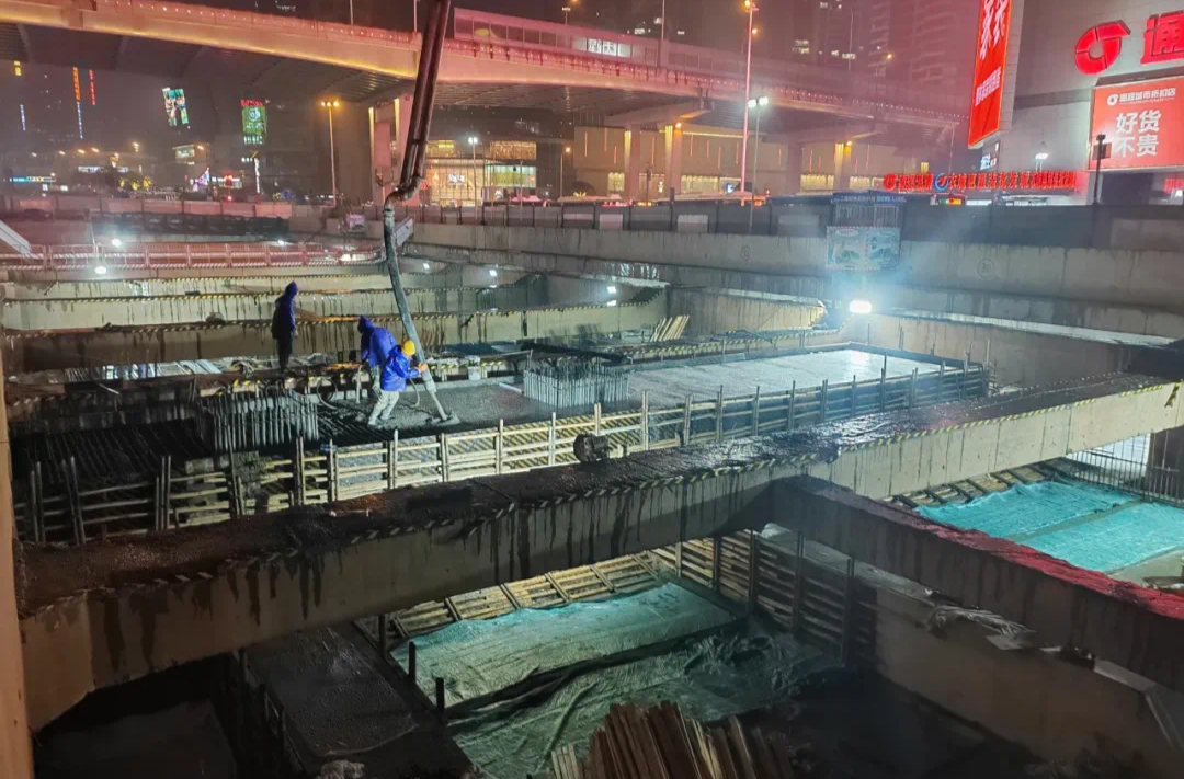 读城｜长沙地铁7号线红星大市场站提前封顶，是一期工程施工最复杂车站
