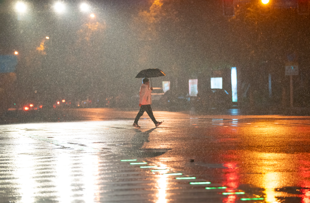 暴雪大雾大风，中央气象台三预警齐发