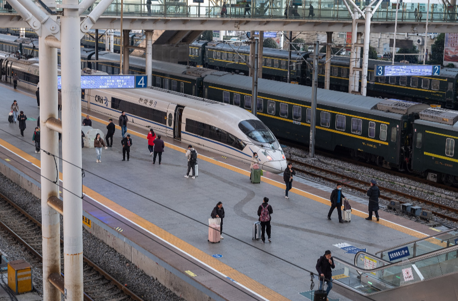 春运第一周多城市双向流动繁忙 热门线路有了新变化