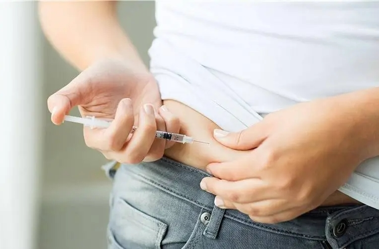 把降糖药炒成“减肥神药” 减肥博主“经验帖”背后是“生意经”