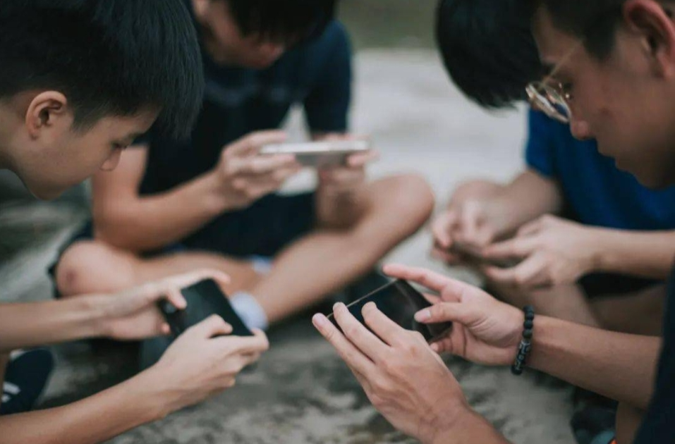 问诊家长增多，假期孩子沉迷网络游戏这样应对