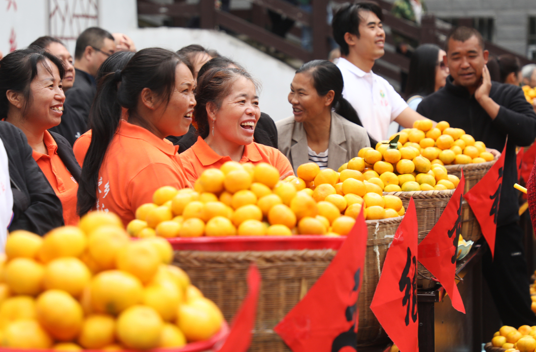 湖南东江湖蜜橘文化节“我与橘的故事”⑨ | 一等奖作品：《堂弟家的幸福生活》