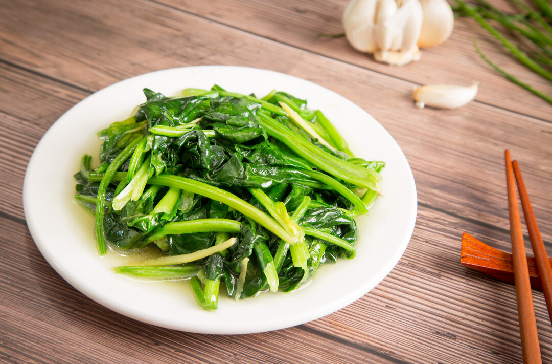 这4类蔬菜吃前别忘焯水，以免损害健康！