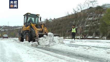 万金体育下载app多功能美国除雪车STM1100双缸后驱型多功能除雪车