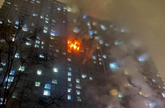 南京小區火災親歷者：其他樓因電動車著過火，消防隱患曾被關注