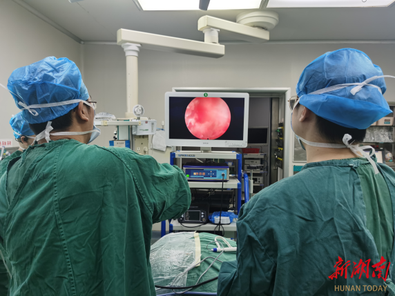 郴州市第四人民医院：面向颈椎疾病，8毫米微创切口手术解烦忧