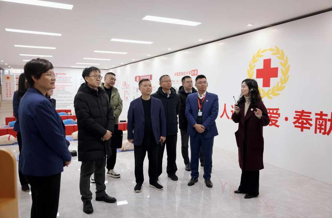 中国红十字会总会党组成员、副会长孙硕鹏参观视察湖南妇女儿童医院