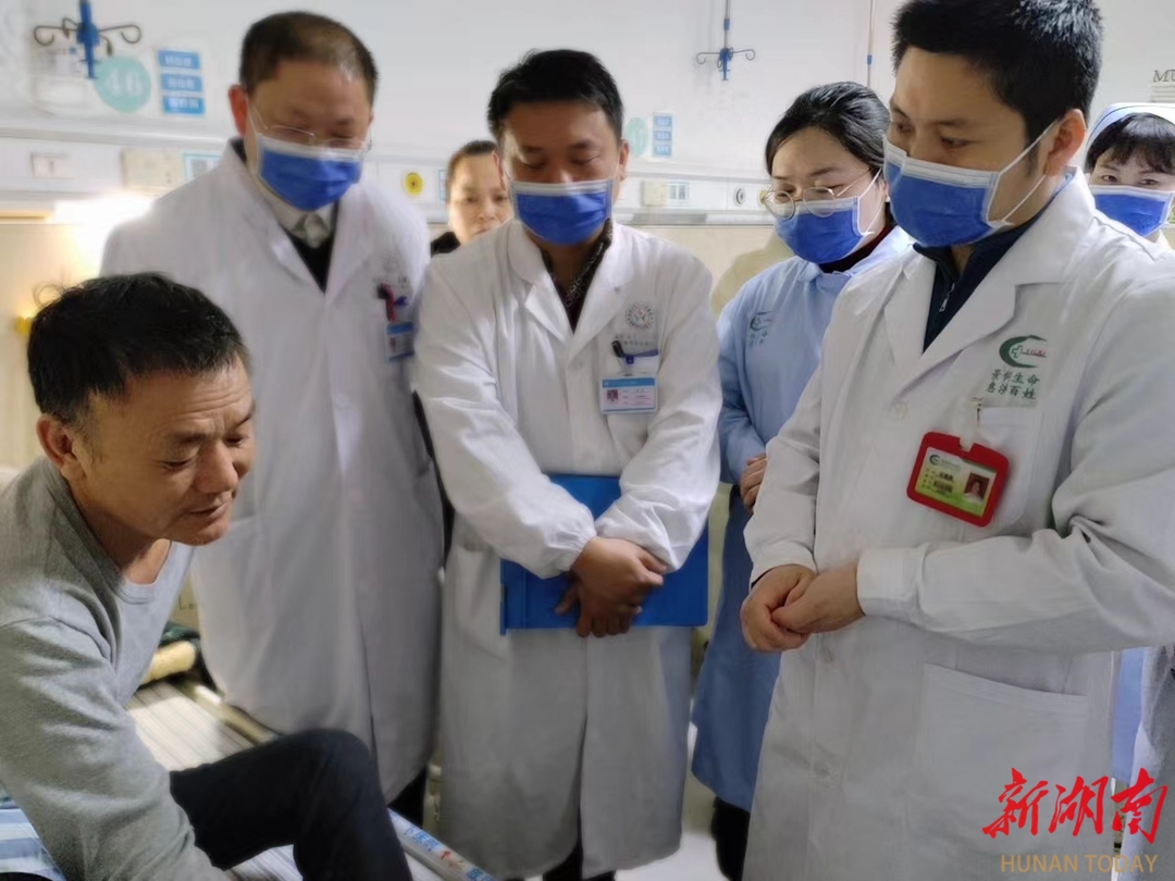 湘潭市中心医院骨科团队前往市六医院开展学术交流活动