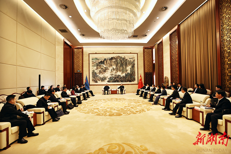 省政府在京与部分央企举行工作会谈