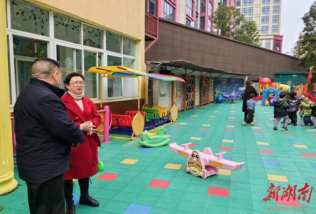 安福街道四季红社区开展辖区内幼儿园 安全检查工作