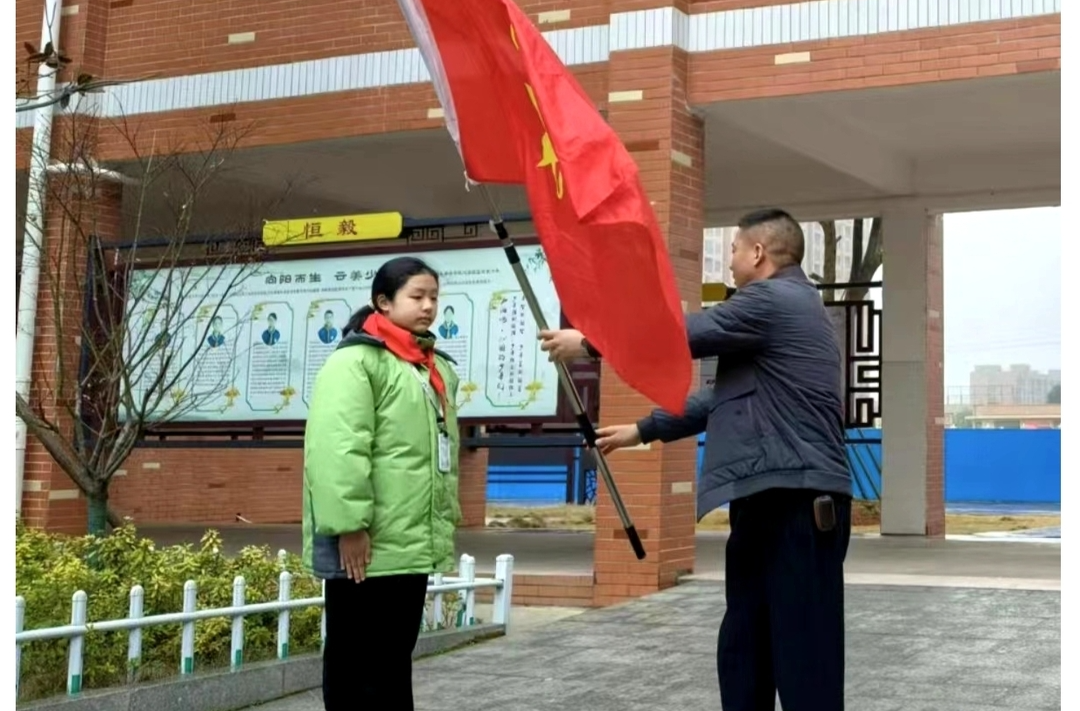 衡南县沁园小学举行“学雷锋活动月”启动仪式