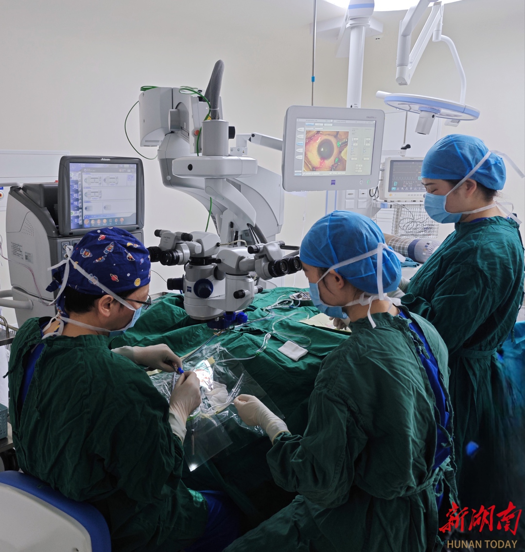 长沙爱尔眼科医院开展湖南首例“20000切速玻切手术”