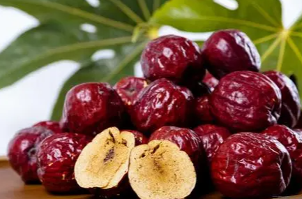 春季美容正当时，美白去黄、除皱驻颜、乌发亮发的中医药膳，价值千金