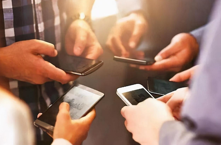 刷短视频无法自拔？近六成受访者每天浏览超一小时