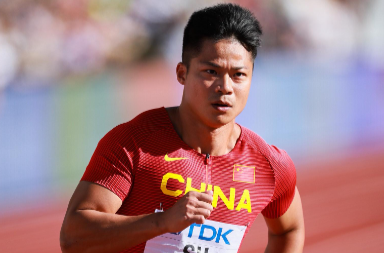 苏炳添和谢震业时隔两年“双剑合璧”，中国接力队赛季首秀