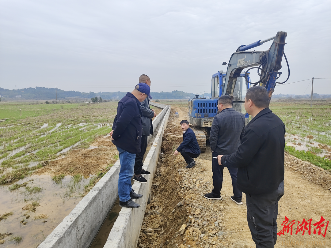 湘潭县：一线监督促生产 春水灌溉润良田