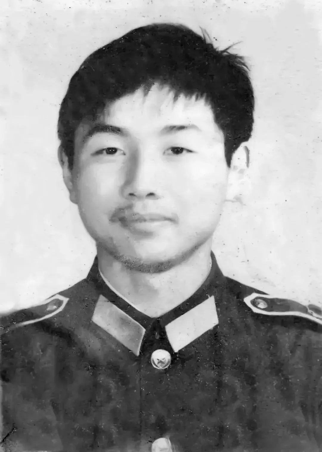 萋萋芳草怀英烈丨追思我心中永远的所长——李国勤