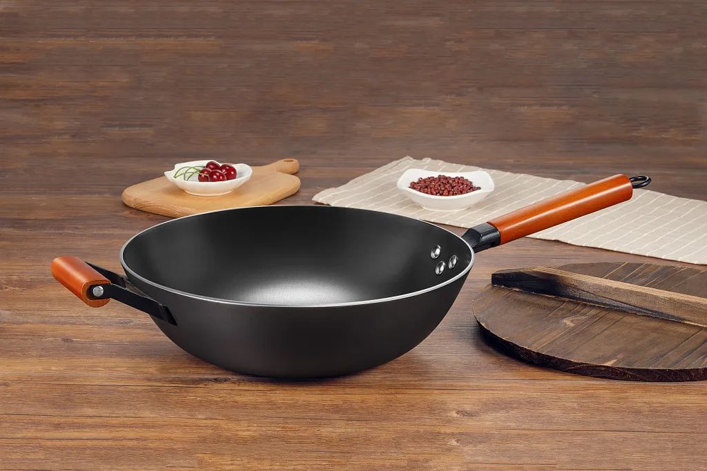 几十元和几百元的铁锅，到底啥区别?千万别乱买!