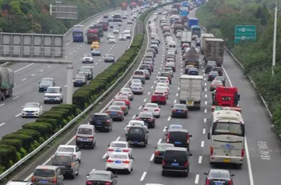 假期返程请注意：谨防道路救援有猫腻