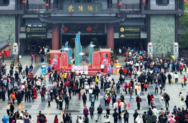 清明节湖南旅游预订量同比增长103%，湘赣鄂城市群内“串门”忙