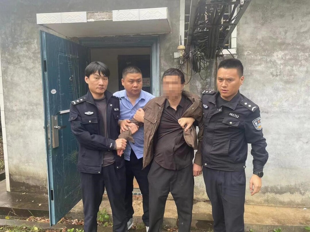 攸县警方：抓住了！男子疯狂盗窃37起，为逃避侦查睡坟地