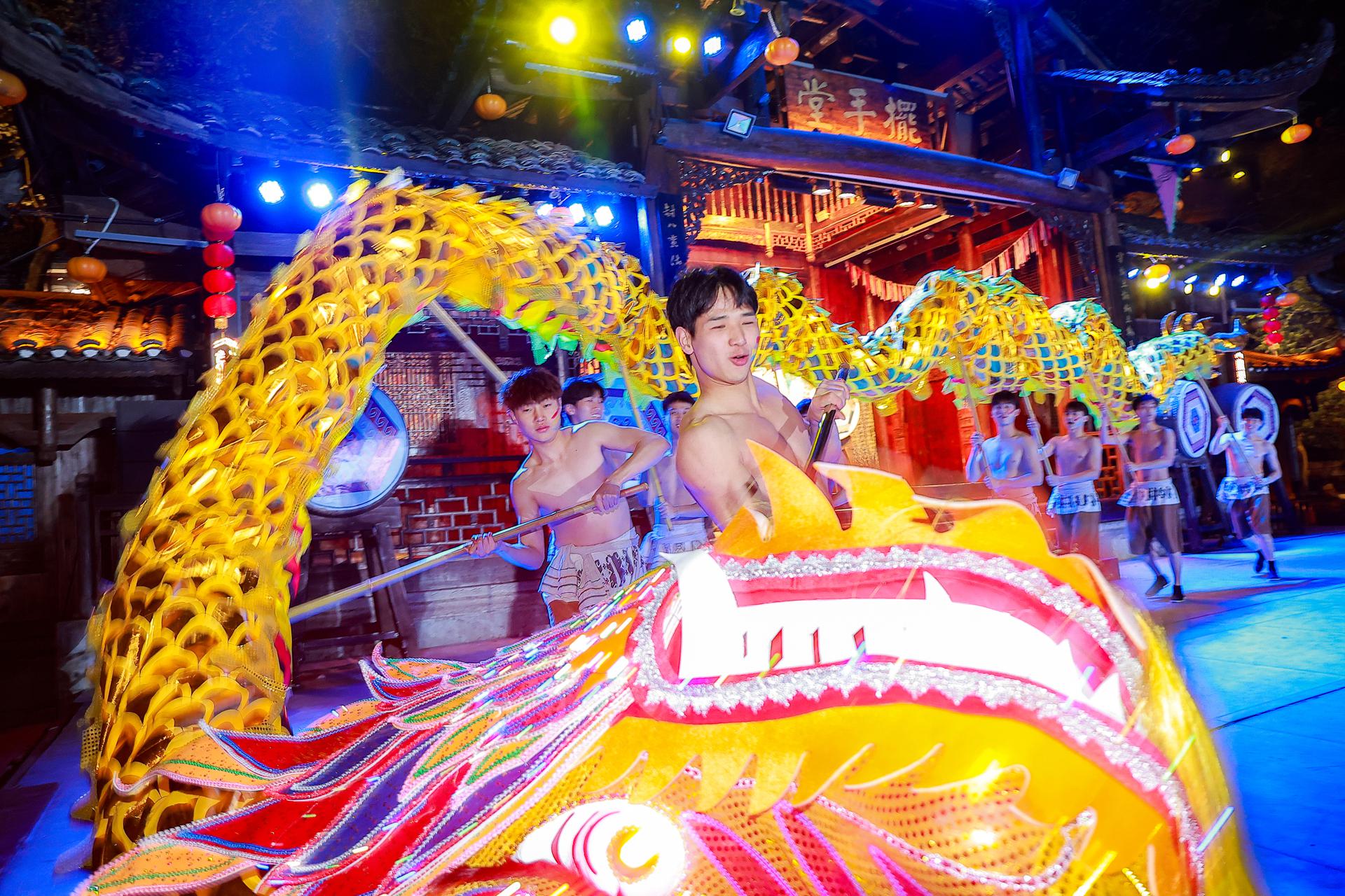 ‘Sanyuesan’ Festival celebrations kick off in scenic areas across Hunan