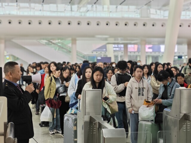 广铁集团预计“五一”客流井喷 预计发送旅客2020万人次