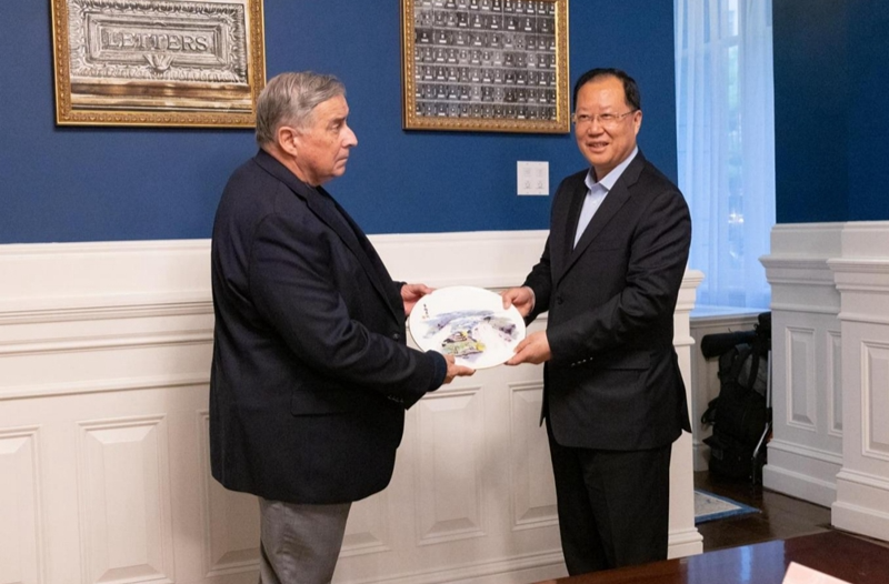 毛伟明率湖南省代表团访问美国 服务外交大局推进合作交流