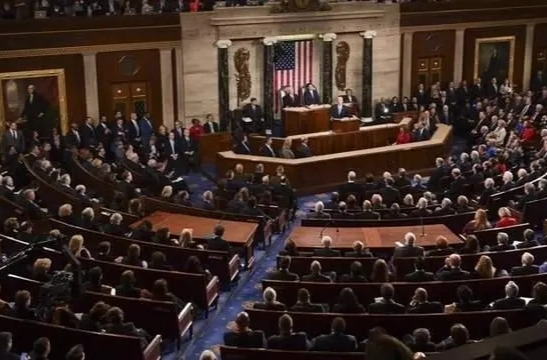 美国众议院投票通过向乌克兰和以色列援助法案
