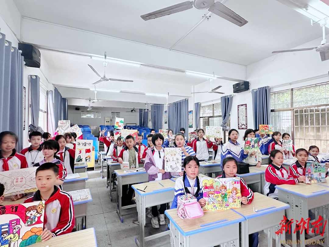 益阳市赫山区沧水铺镇中心幼儿园在湖南省第十一届学前教育管理论坛上作经验分享