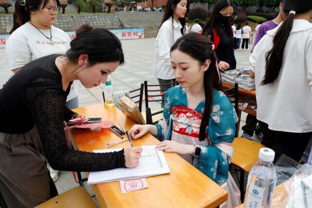 共赴传统文化之旅，湖南机电职院举办“妙趣美育”游园会