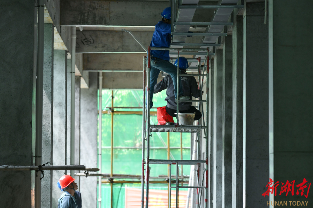 ​慈利一中“徐特立教学楼”总工程量完成60%  预计8月底投入使用