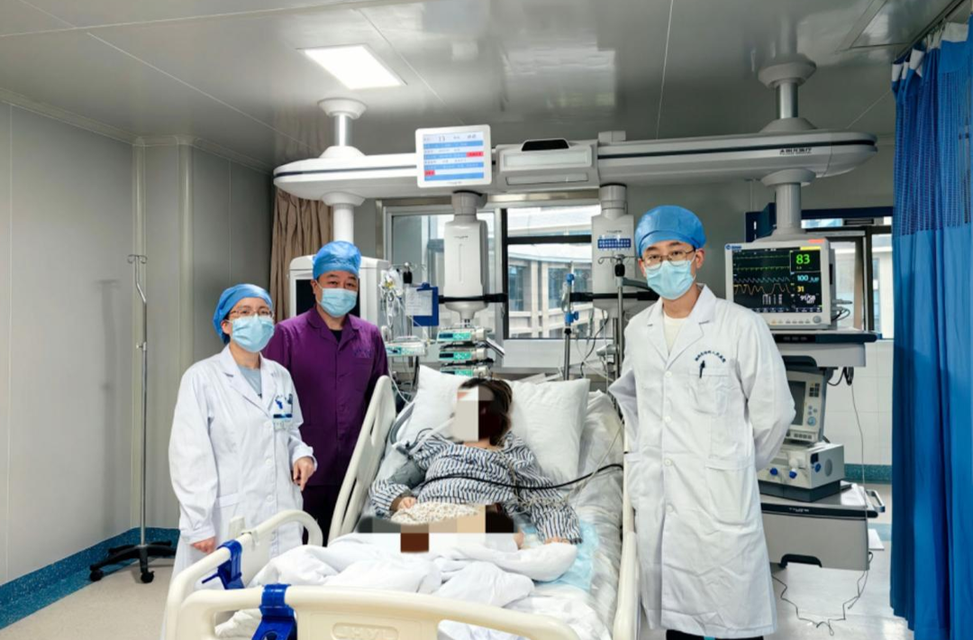 中南大学湘雅三医院与湘西州人民院急诊团队合作高效救治高危孕产妇