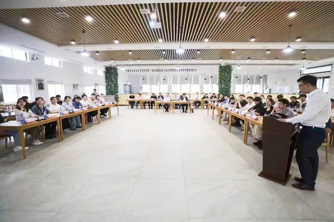 南华大学召开“青春向党”五四青年座谈会