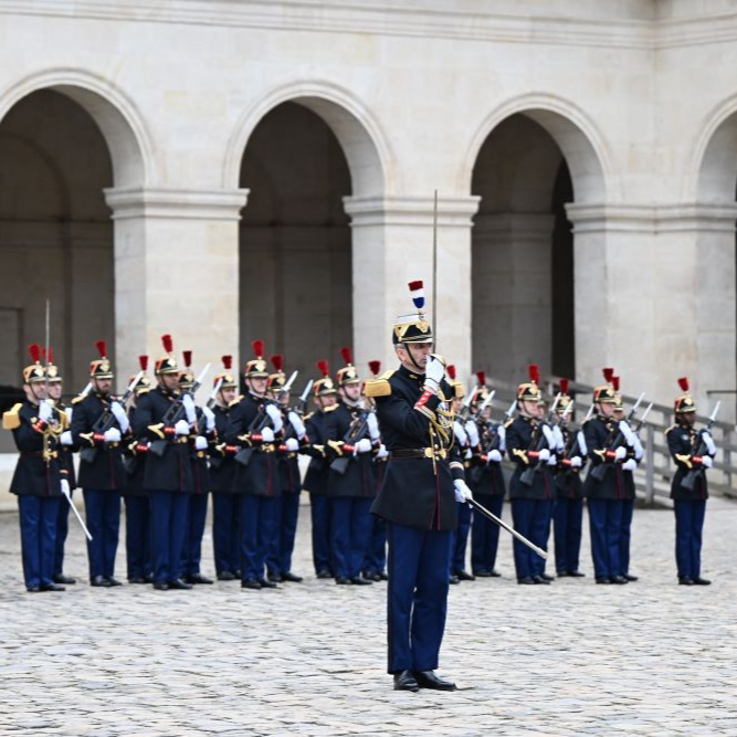 国家主席习近平出席法国总统马克龙举行的欢迎仪式