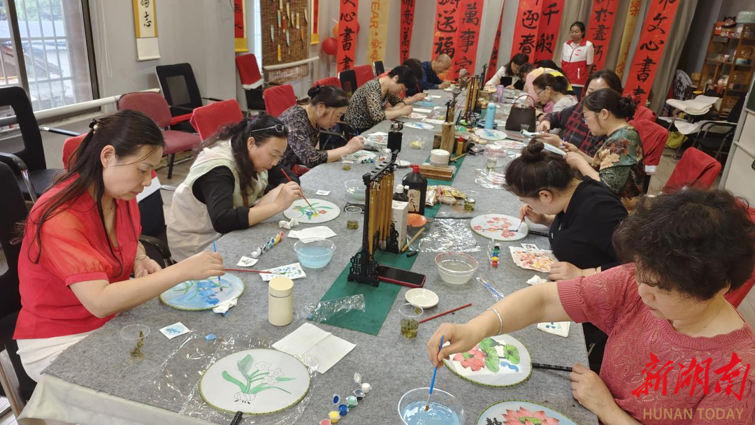庆祝母亲节，湘潭这个社工组织举办系列活动