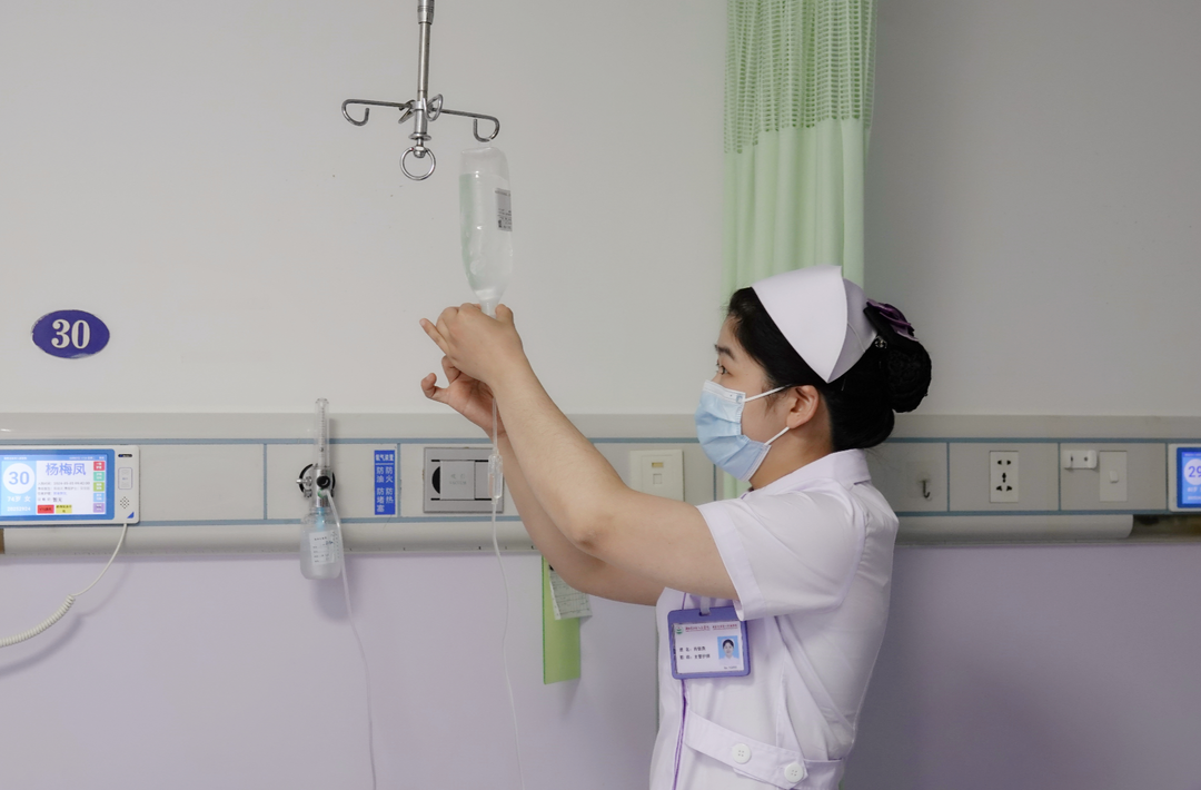 “让患者满意，就是我们的护理目标。”——湘西州人民医院积极打造卓越护理品牌