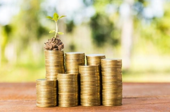 截至4月末，我国社会融资规模存量同比增8.3%