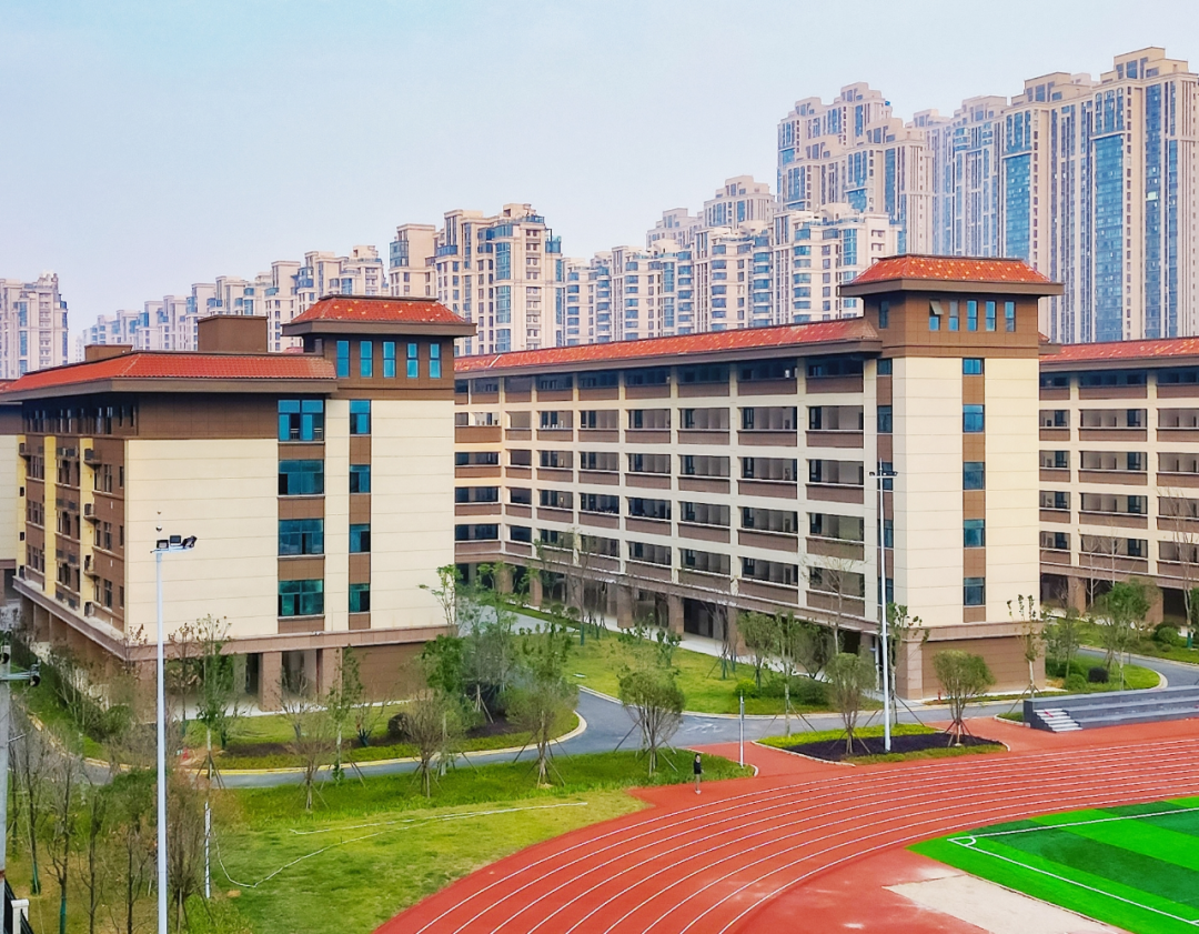 长郡双语雨花中学图片