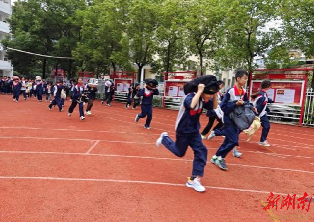 衡阳市第十六中学：临“震”不乱 有备无患
