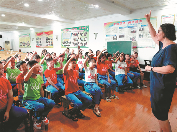 Choral Singing Method Transforms Lives in Hunan
