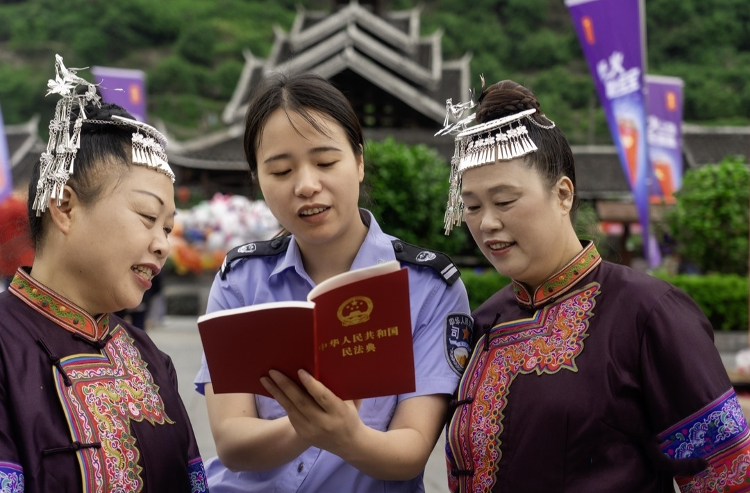 图片新闻 | 靖州：侗寨普法唱响法治“主旋律”