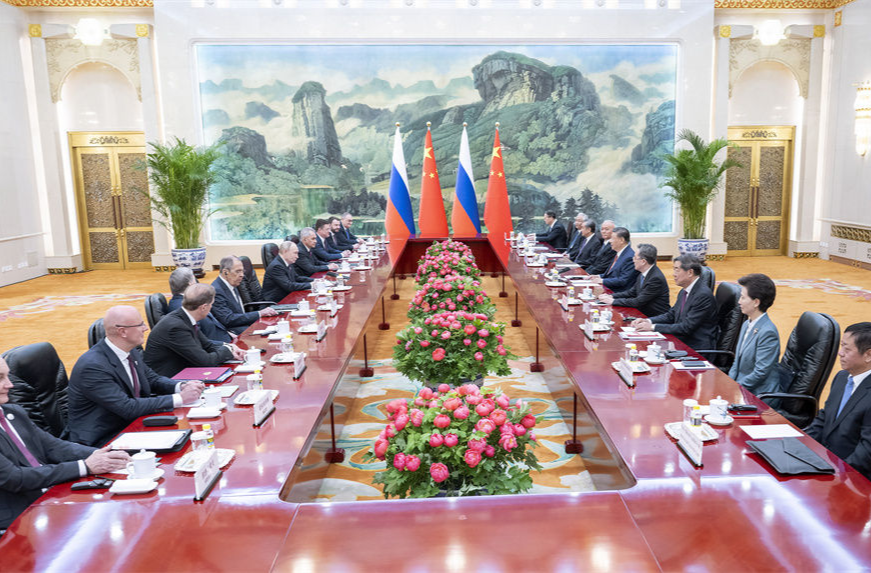 习近平同俄罗斯总统普京会谈