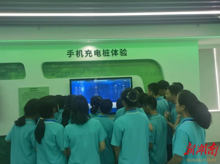 泉塘社区学习中心：身临其境学安全  解锁安全教育新方式