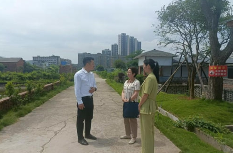 雨湖区侨联走访调研长城乡侨企