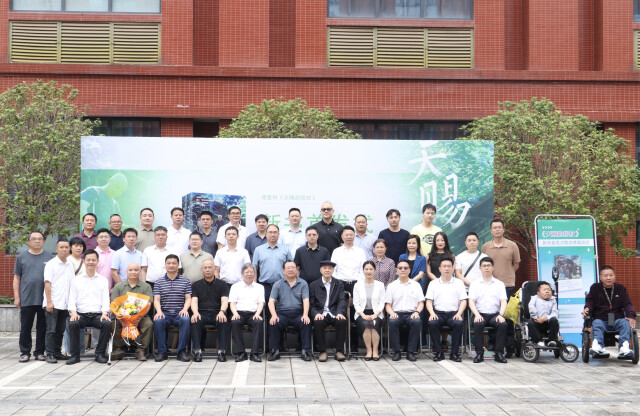 通讯员 韩潇 卢保荣 摄)作者:黄欣然责编:施泉江一审:施泉江二审:邓晶