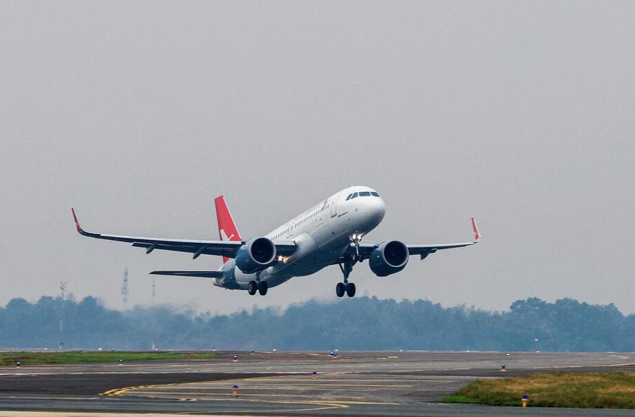 直飞曼谷的含税机票不到800块 到6月底之前是机票价格“洼地”