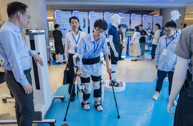 机器人手术突破50例！开启“精准修复”新时代