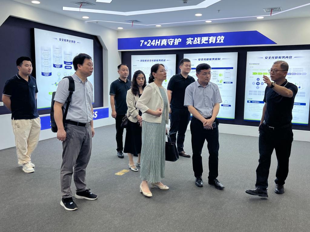 长沙民政职院党委书记一行赴深信服长沙分公司调研